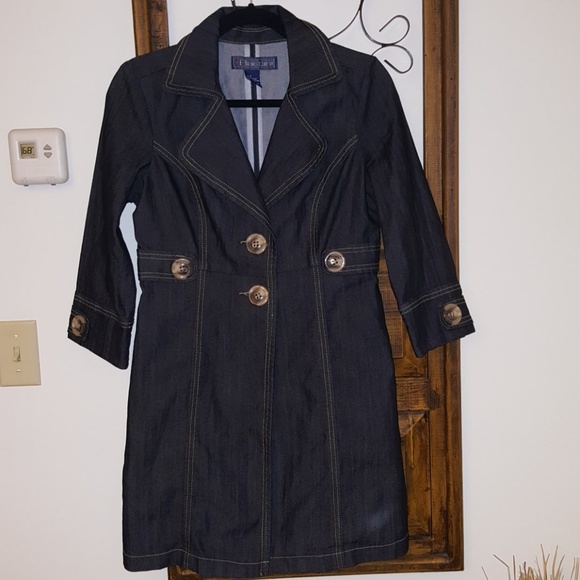 Baccini Jackets & Blazers - ON POINT❣️Trendy denim lightweight trench coat